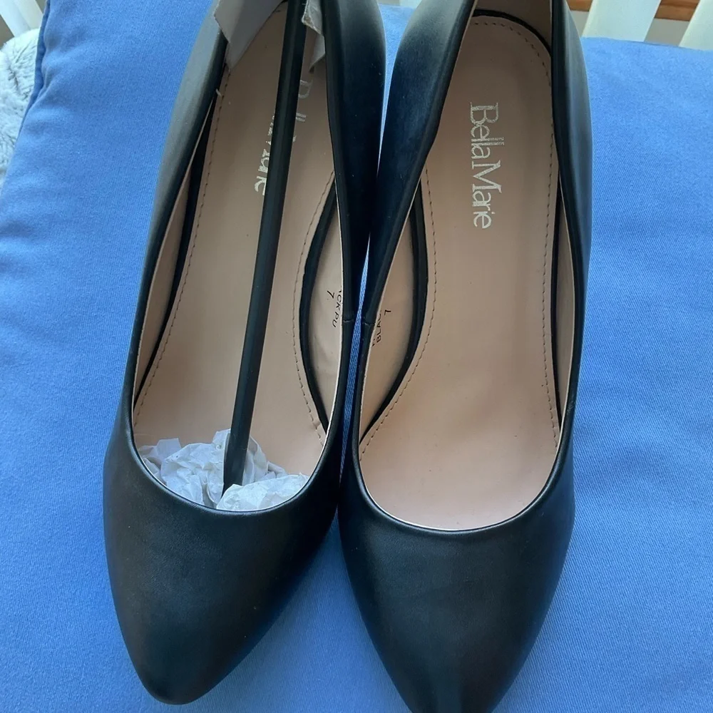 BELLA Marie “Heidi” PU Wedges new without box